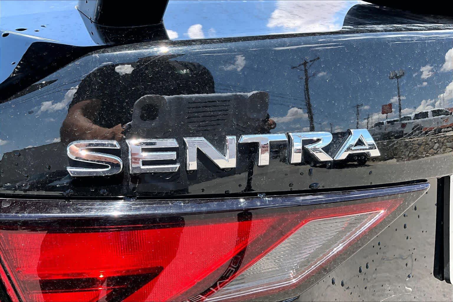 Used 2024 Nissan Sentra SV FWD image 30