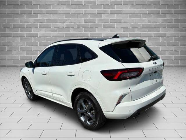 Certified 2023 Ford Escape ST-Line w/ Tech Pack #1 AWD/4WD image 7