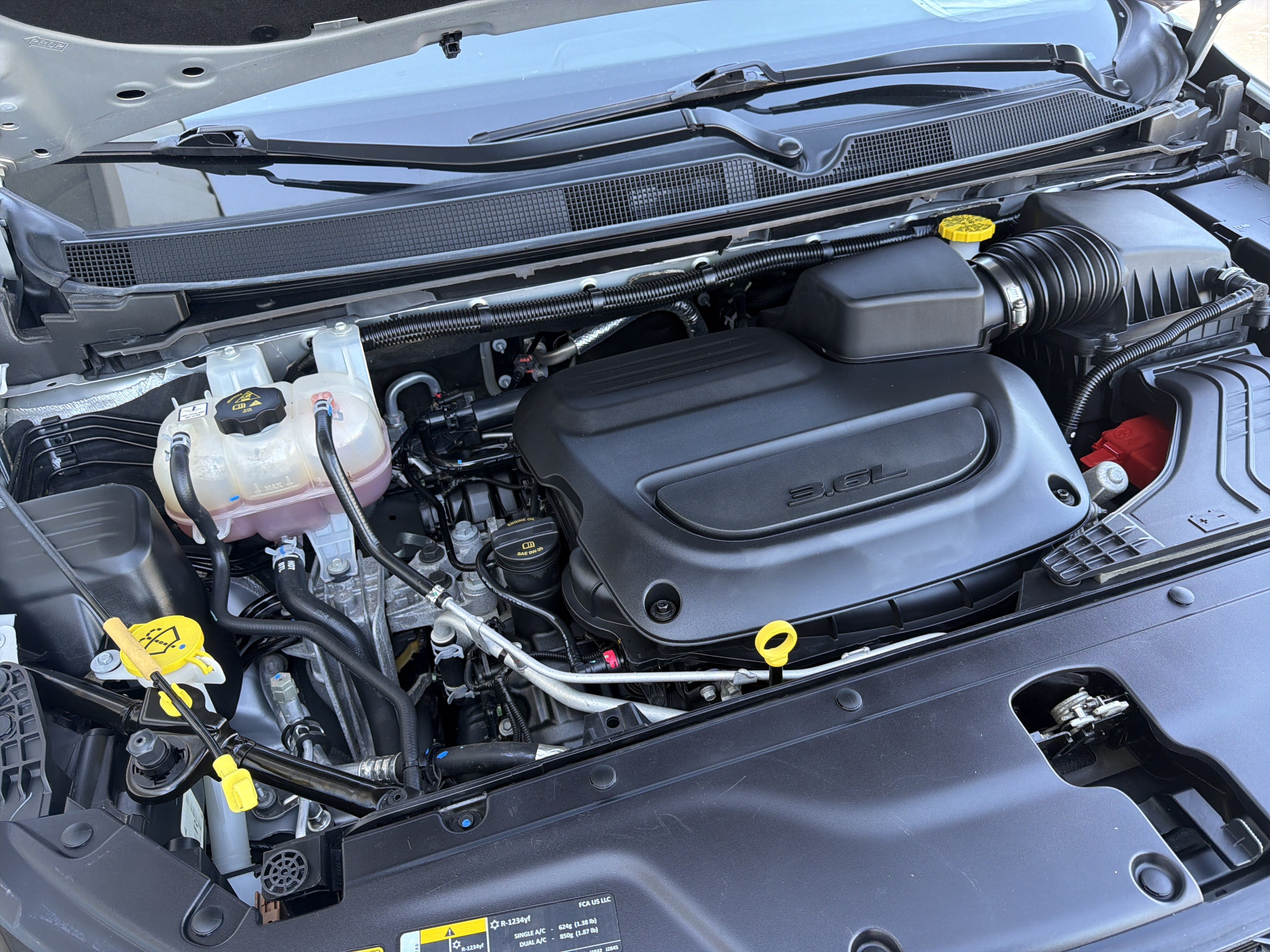 Used 2024 Chrysler Pacifica Touring-L FWD image 51