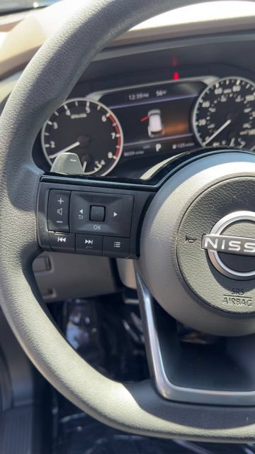 Used 2023 Nissan Rogue SV AWD/4WD image 9