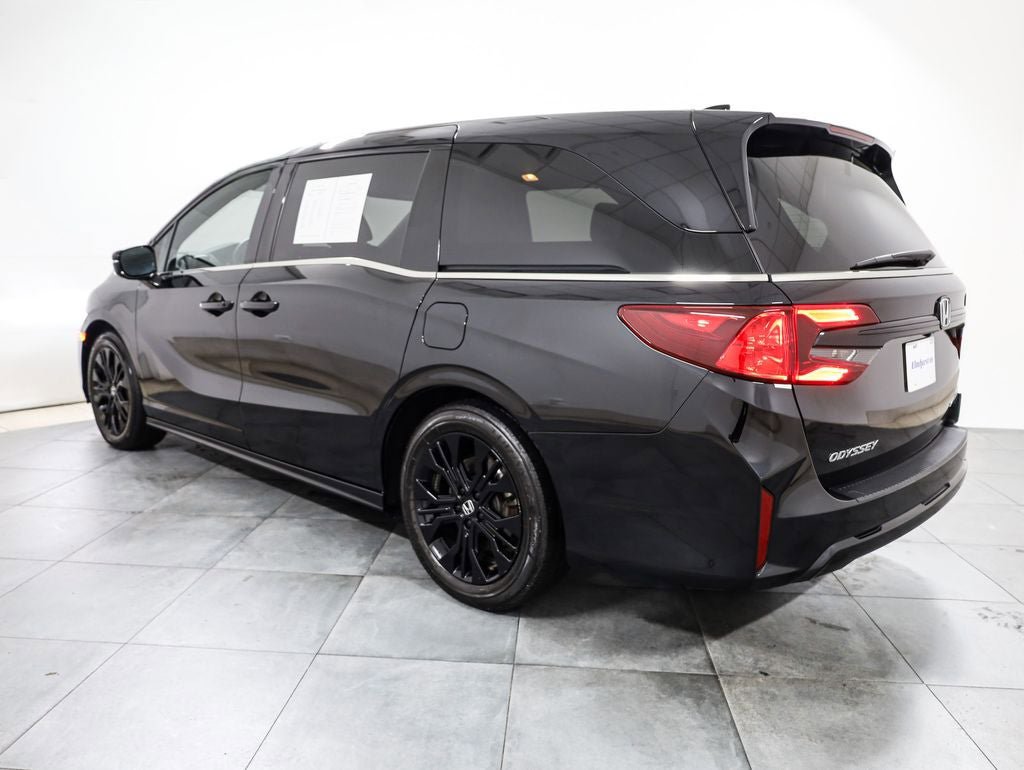 Used 2025 Honda Odyssey Sport-L image 4