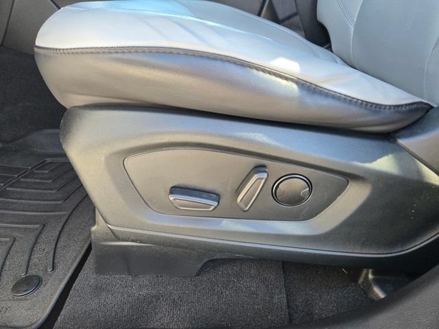 Certified 2021 Ford Explorer XLT w/ Equipment Group 202A AWD/4WD image 13