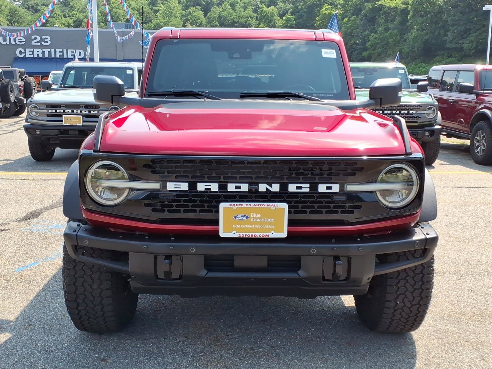 Certified 2025 Ford Bronco Badlands AWD/4WD image 2