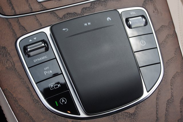 Used 2023 Mercedes-Benz E 350 Sedan image 27