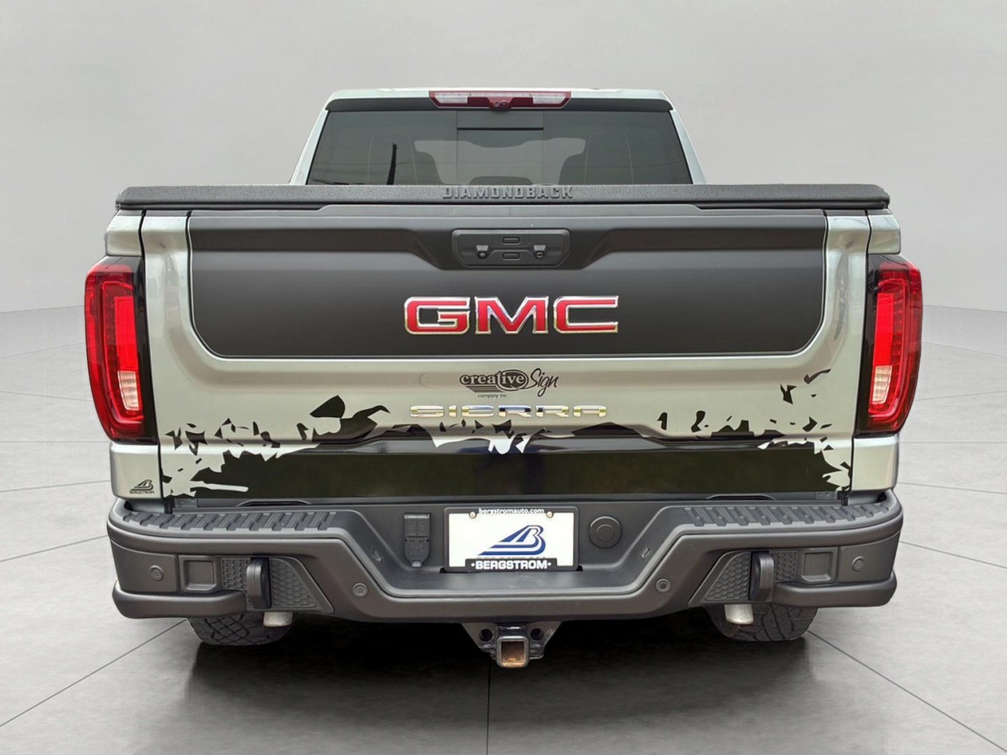 Used 2024 GMC Sierra 1500 AT4X w/ AT4X AEV Edition AWD/4WD image 8