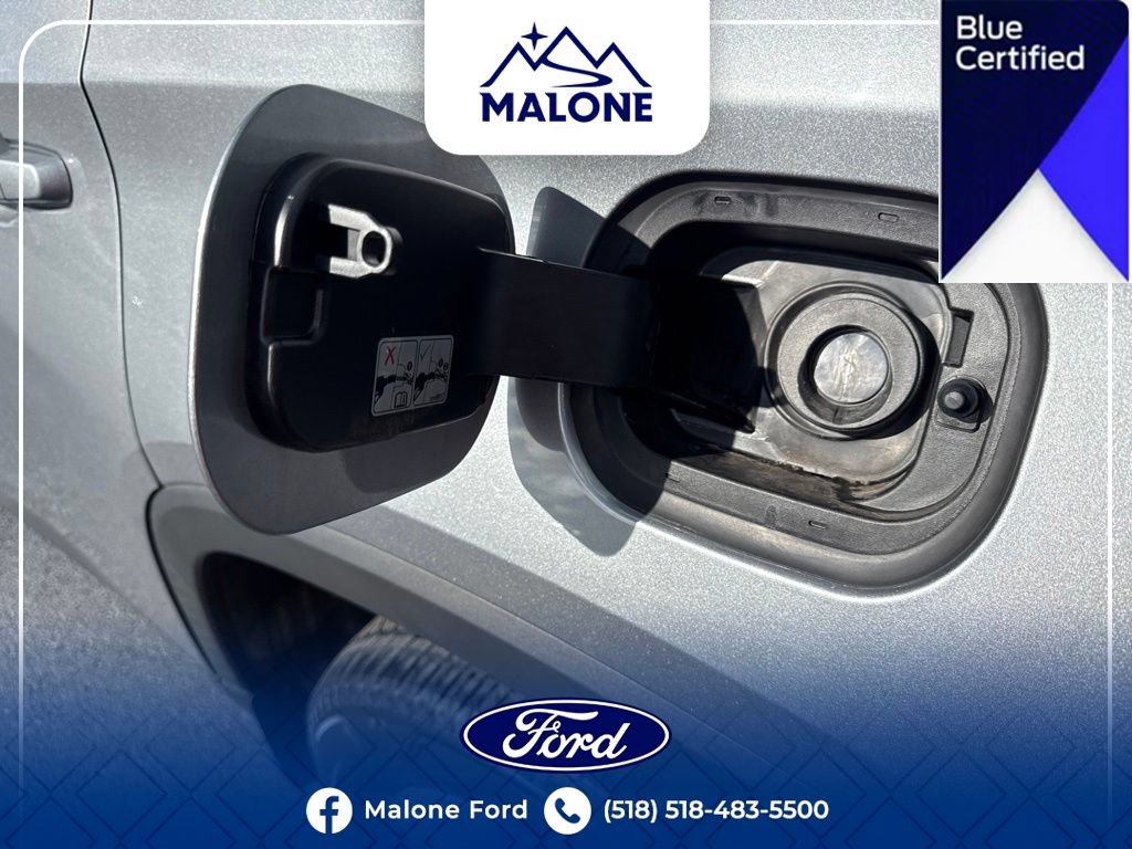 Used 2023 Chevrolet Traverse LT AWD/4WD image 17
