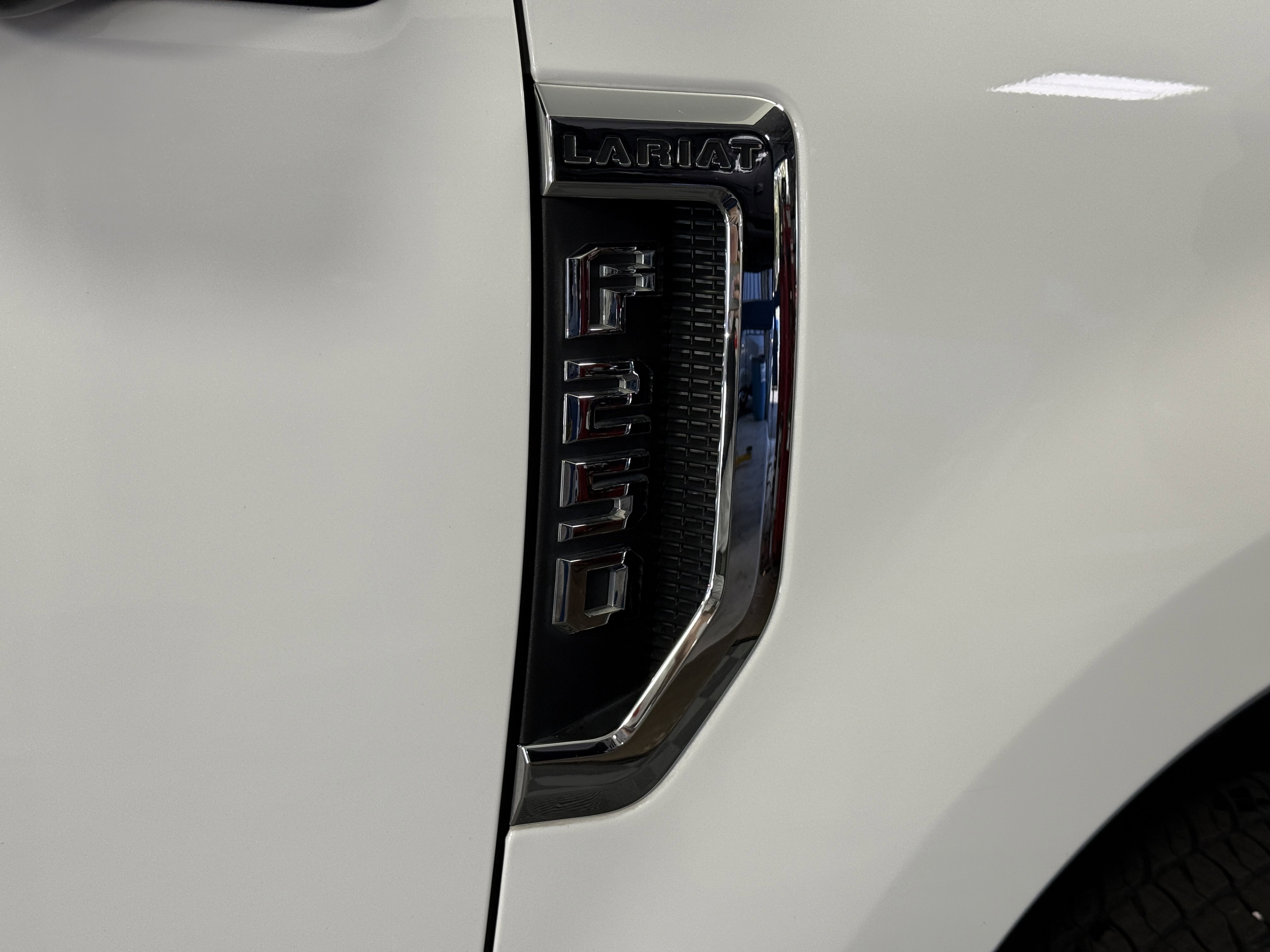 Certified 2020 Ford F250 Lariat w/ Chrome Package image 9