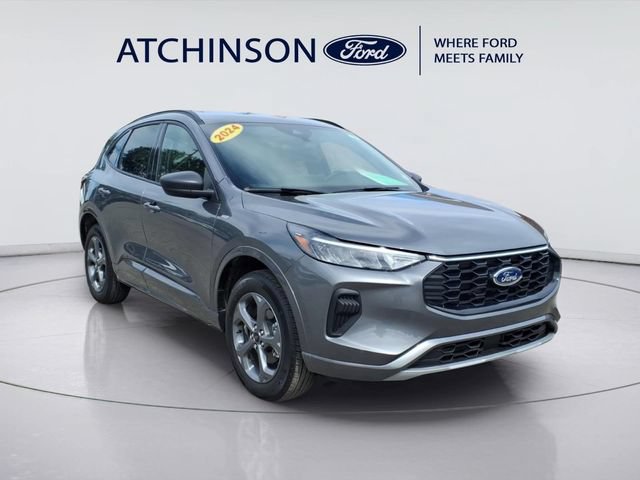 Certified 2024 Ford Escape ST-Line w/ Tech Pack #1 AWD/4WD image 3