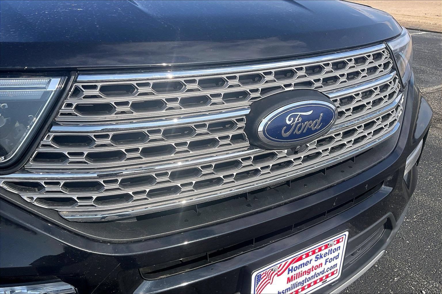 Certified 2023 Ford Explorer Limited AWD/4WD image 26