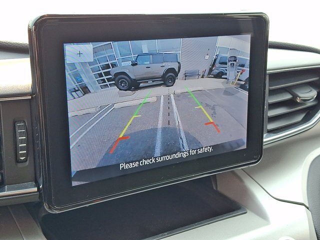 Certified 2023 Ford Explorer XLT w/ Equipment Group 202A AWD/4WD image 7
