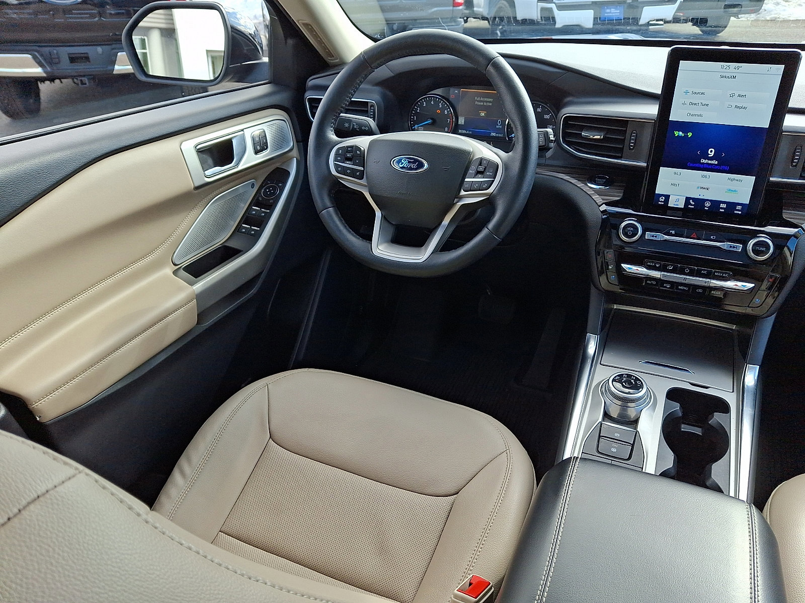 Certified 2022 Ford Explorer Limited w/ Limited Technology Package image 14