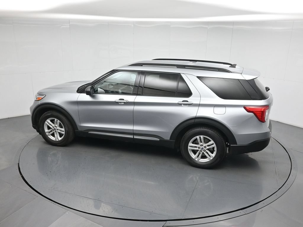 Certified 2022 Ford Explorer XLT RWD image 57