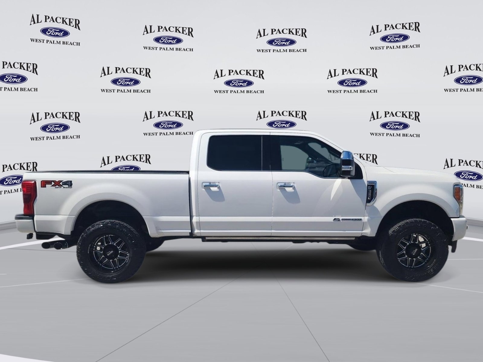 Certified 2017 Ford F350 Platinum w/ FX4 Off-Road Package AWD/4WD image 6