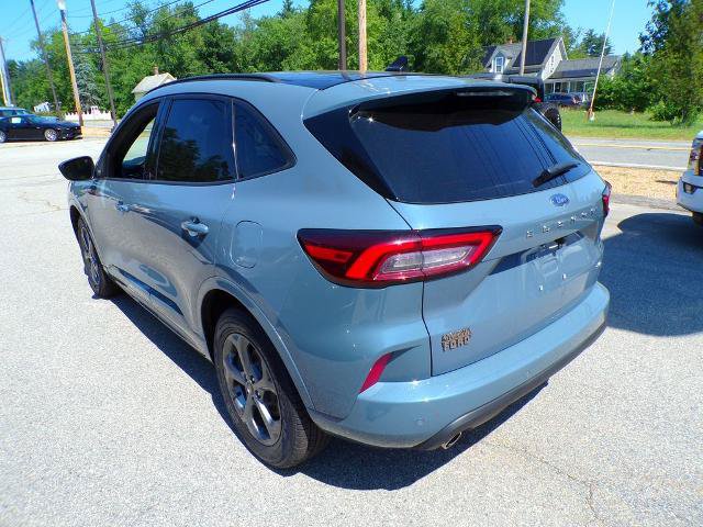 Certified 2023 Ford Escape ST-Line w/ Tech Pack #1 AWD/4WD image 5