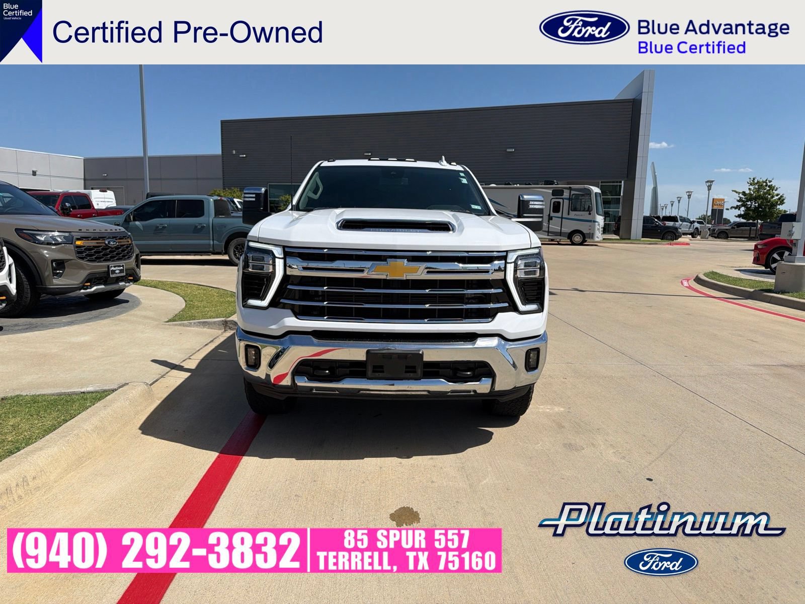 Used 2024 Chevrolet Silverado 2500 LTZ w/ LTZ Convenience Package AWD/4WD image 2