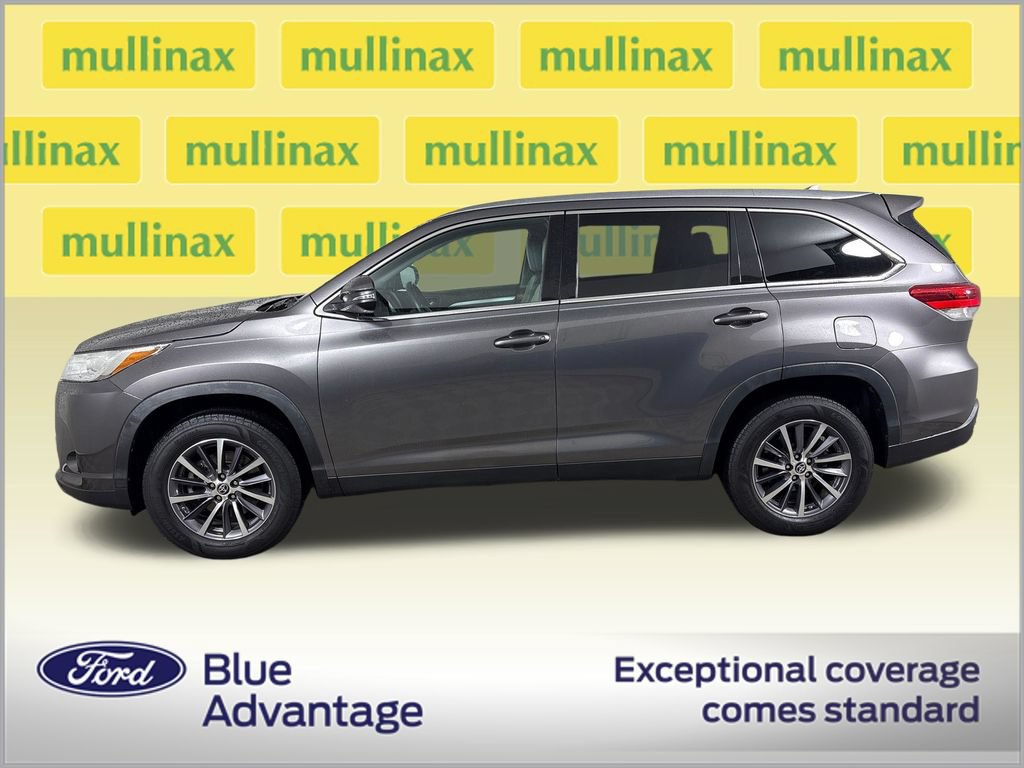 Used 2019 Toyota Highlander XLE FWD image 10