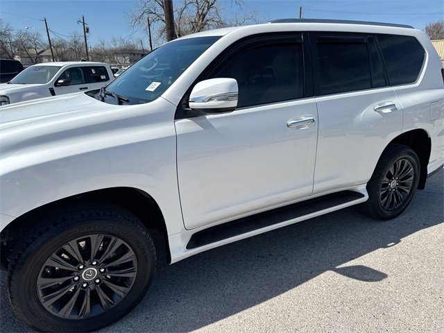 Used 2021 Lexus GX 460 Luxury w/ Sport Design Package image 35