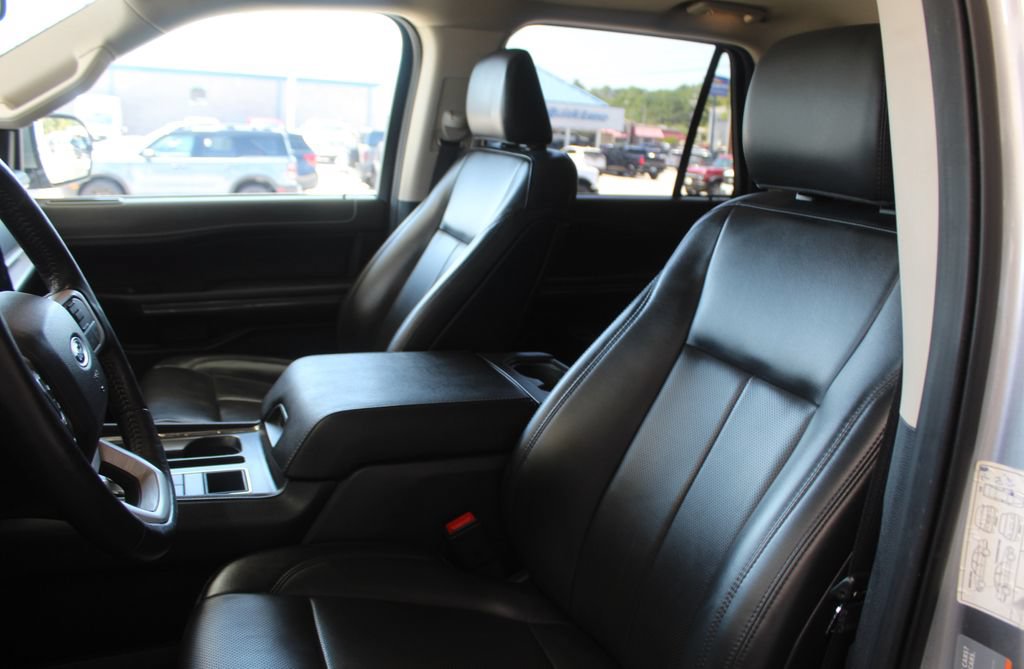Certified 2022 Ford Expedition XLT RWD image 30
