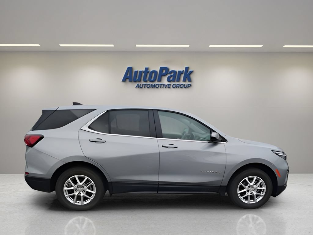 Used 2024 Chevrolet Equinox LT AWD/4WD image 8