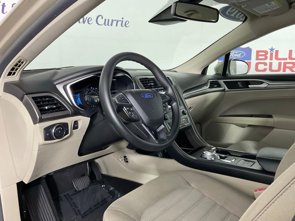 Certified 2019 Ford Fusion SE FWD image 13