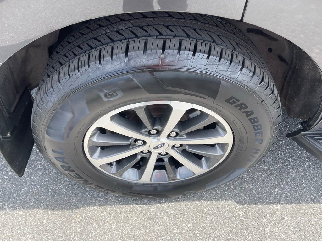 Certified 2020 Ford Expedition XLT image 12