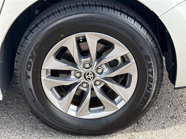 Used 2022 Toyota Sienna XLE FWD image 9
