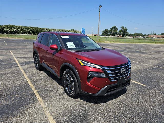 Used 2025 Nissan Rogue SV AWD/4WD image 3
