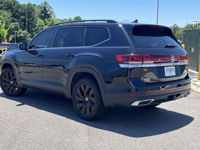 Used 2024 Volkswagen Atlas SE w/ Black Wheel Package FWD image 6