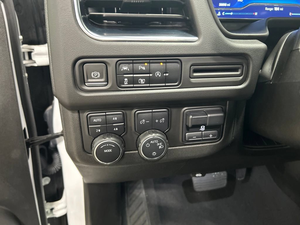 Used 2023 Chevrolet Tahoe RST w/ Sport Performance Package AWD/4WD image 14