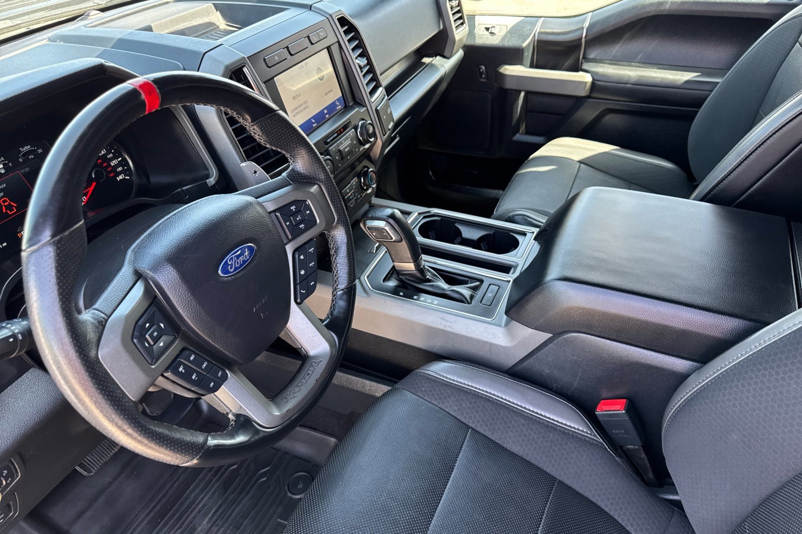 Certified 2020 Ford F150 Raptor w/ Equipment Group 801A Mid image 11