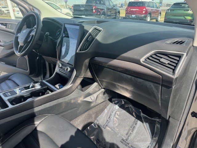 Certified 2024 Ford Edge SEL w/ Convenience Package image 35
