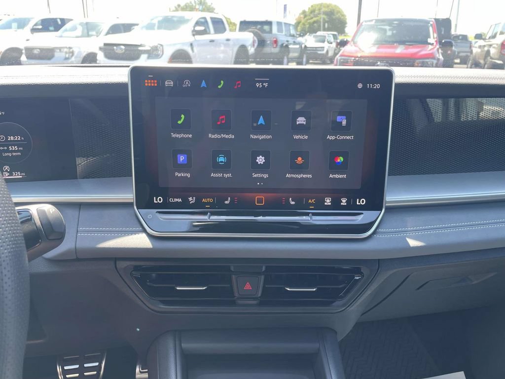 Used 2025 Volkswagen Tiguan SE R-Line FWD image 20