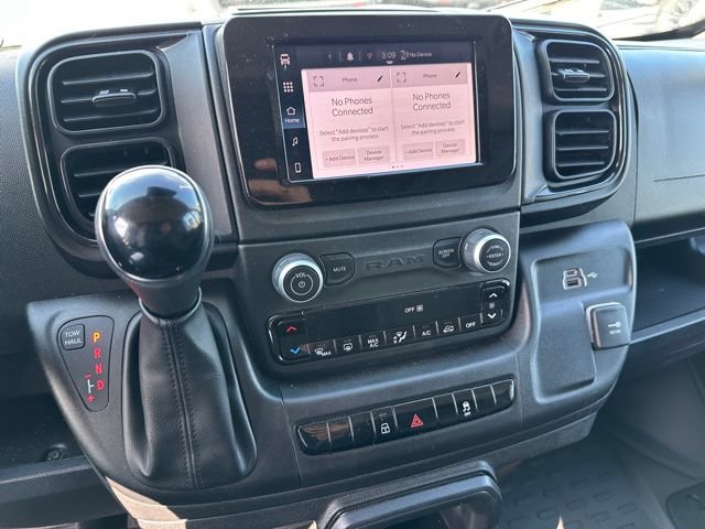 Used 2025 RAM ProMaster 2500 w/ Convenience Group FWD image 18