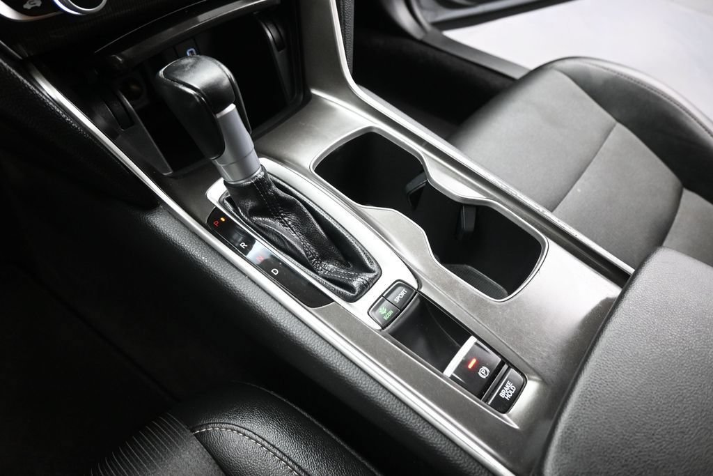 Used 2019 Honda Accord Sport image 13
