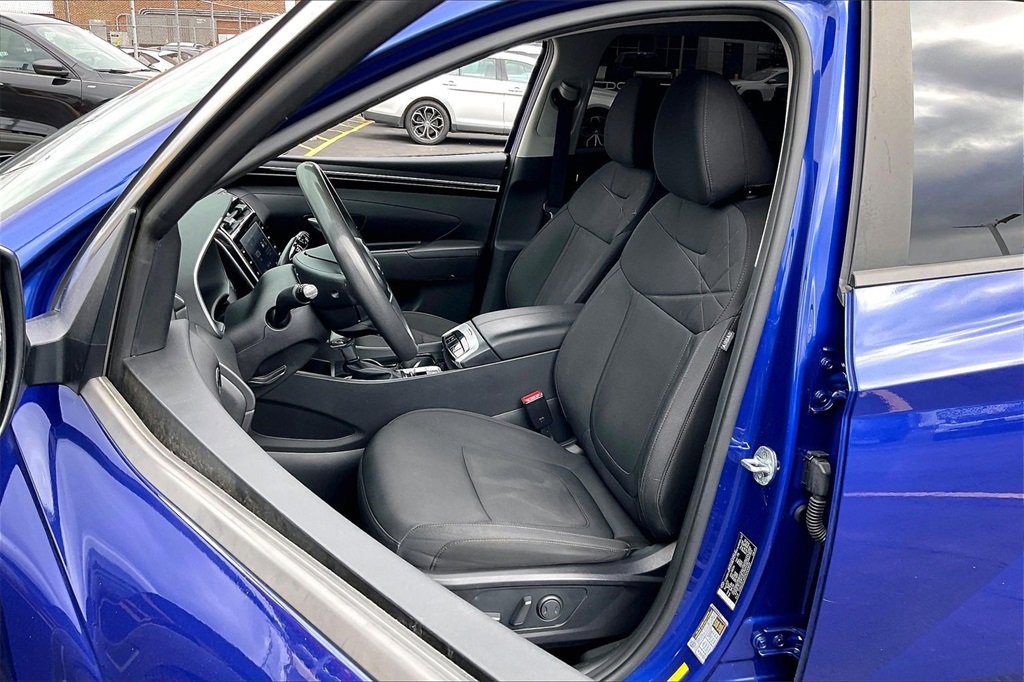 Used 2022 Hyundai Tucson SEL w/ Winter Package image 22