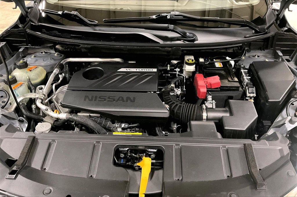 Used 2023 Nissan Rogue SL w/ SL Premium Package image 12