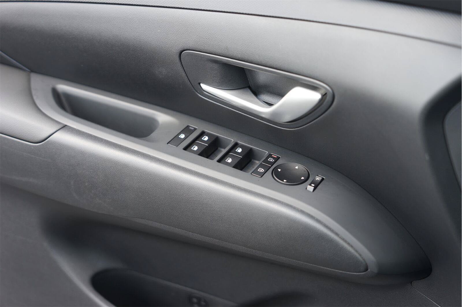 Used 2026 Hyundai Santa Cruz SEL FWD image 29
