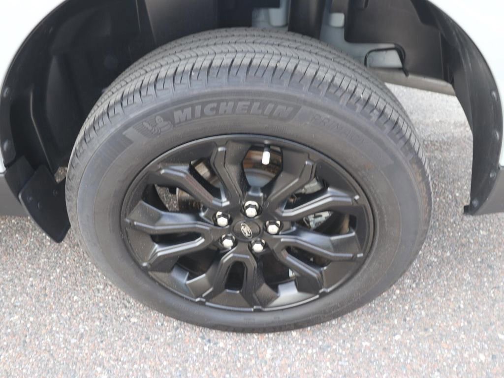 Certified 2024 Ford Maverick XLT w/ XLT Luxury Package image 16