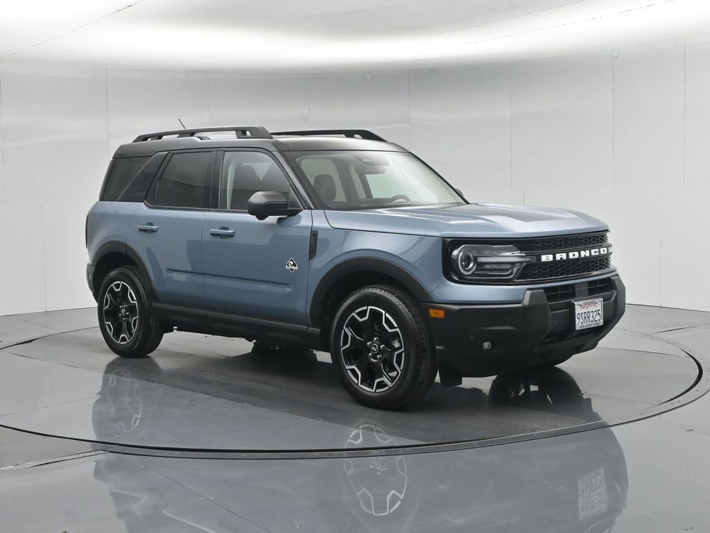 Certified 2025 Ford Bronco Sport Outer Banks w/ Outer Banks Tech Package+ image 7