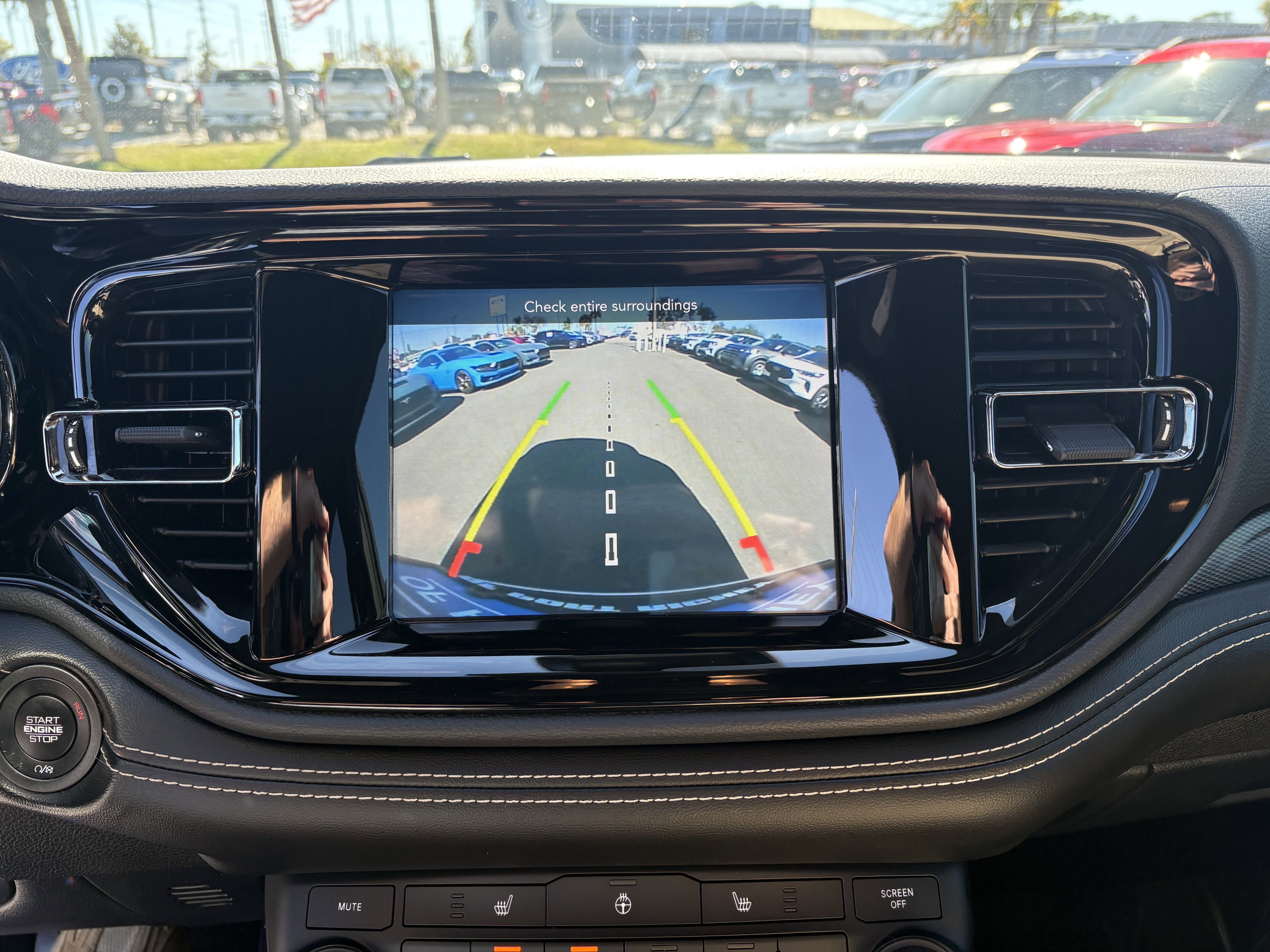 Used 2022 Dodge Durango GT image 29