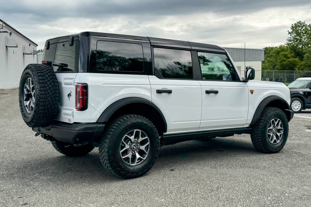 Certified 2025 Ford Bronco Badlands AWD/4WD image 3