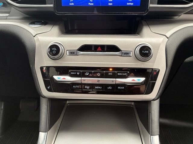 Certified 2023 Ford Explorer XLT AWD/4WD image 21
