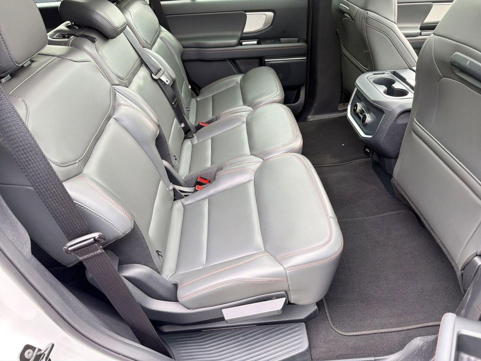 Certified 2025 Ford Expedition Active AWD/4WD image 27