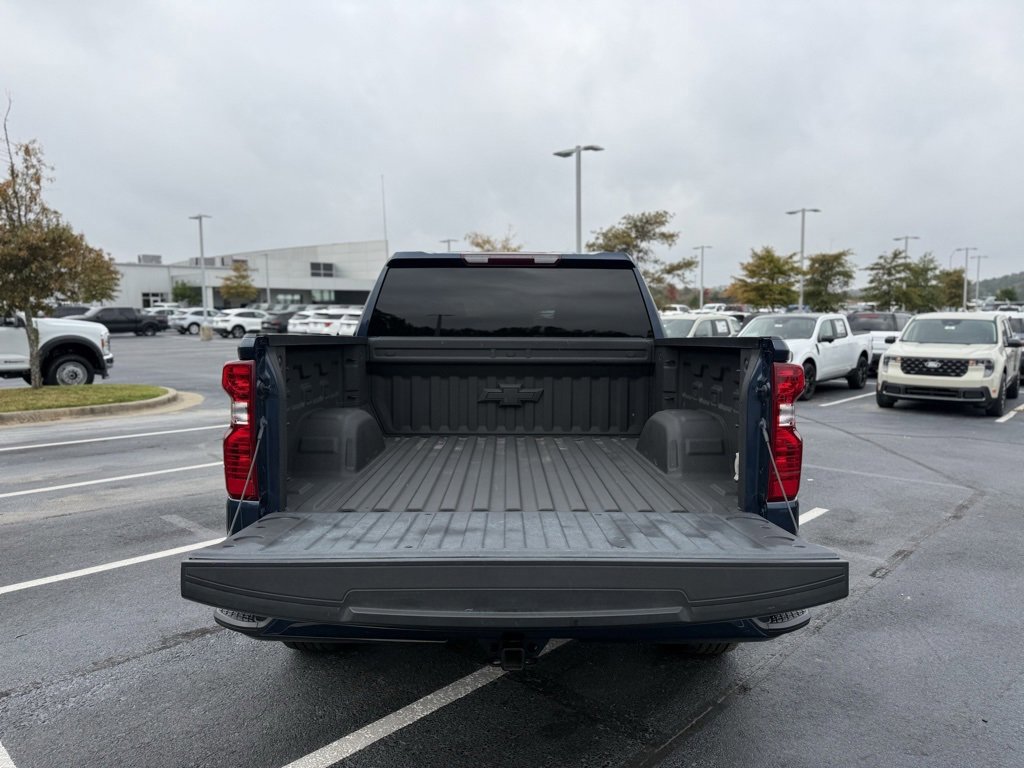 Used 2022 Chevrolet Silverado 1500 Custom image 9