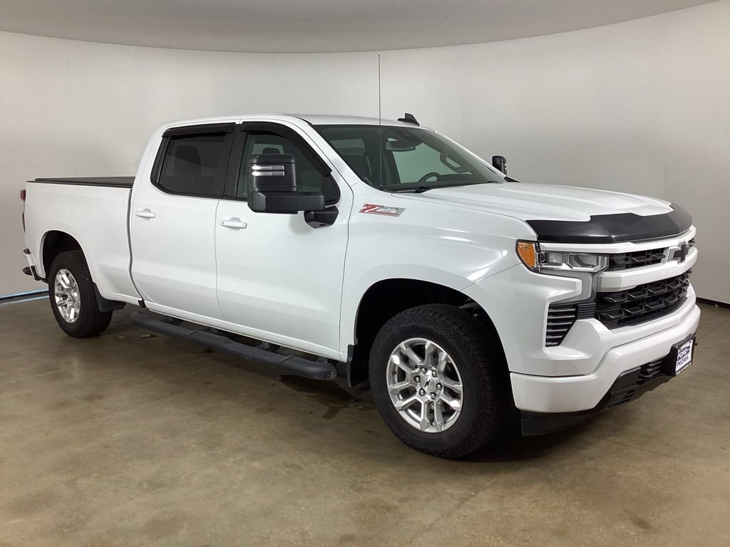 Used 2023 Chevrolet Silverado 1500 RST AWD/4WD image 6