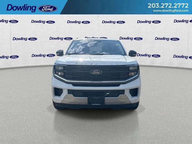 Certified 2025 Ford Expedition Platinum AWD/4WD image 3