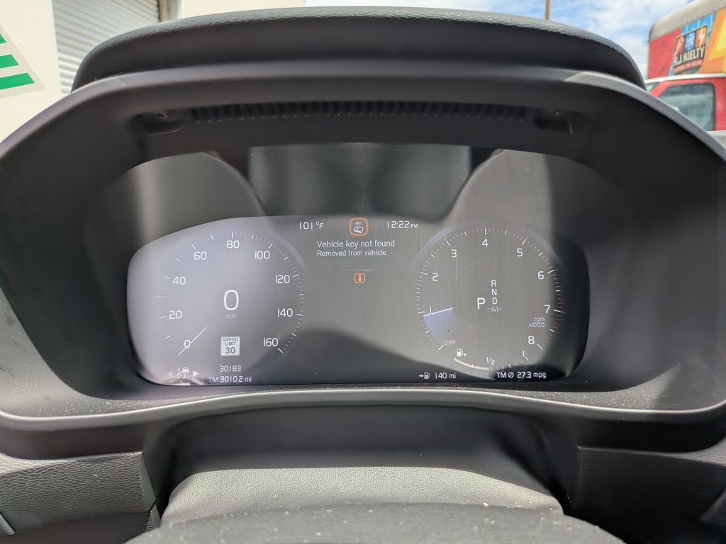 Used 2019 Volvo XC40 T5 R-Design AWD/4WD image 31