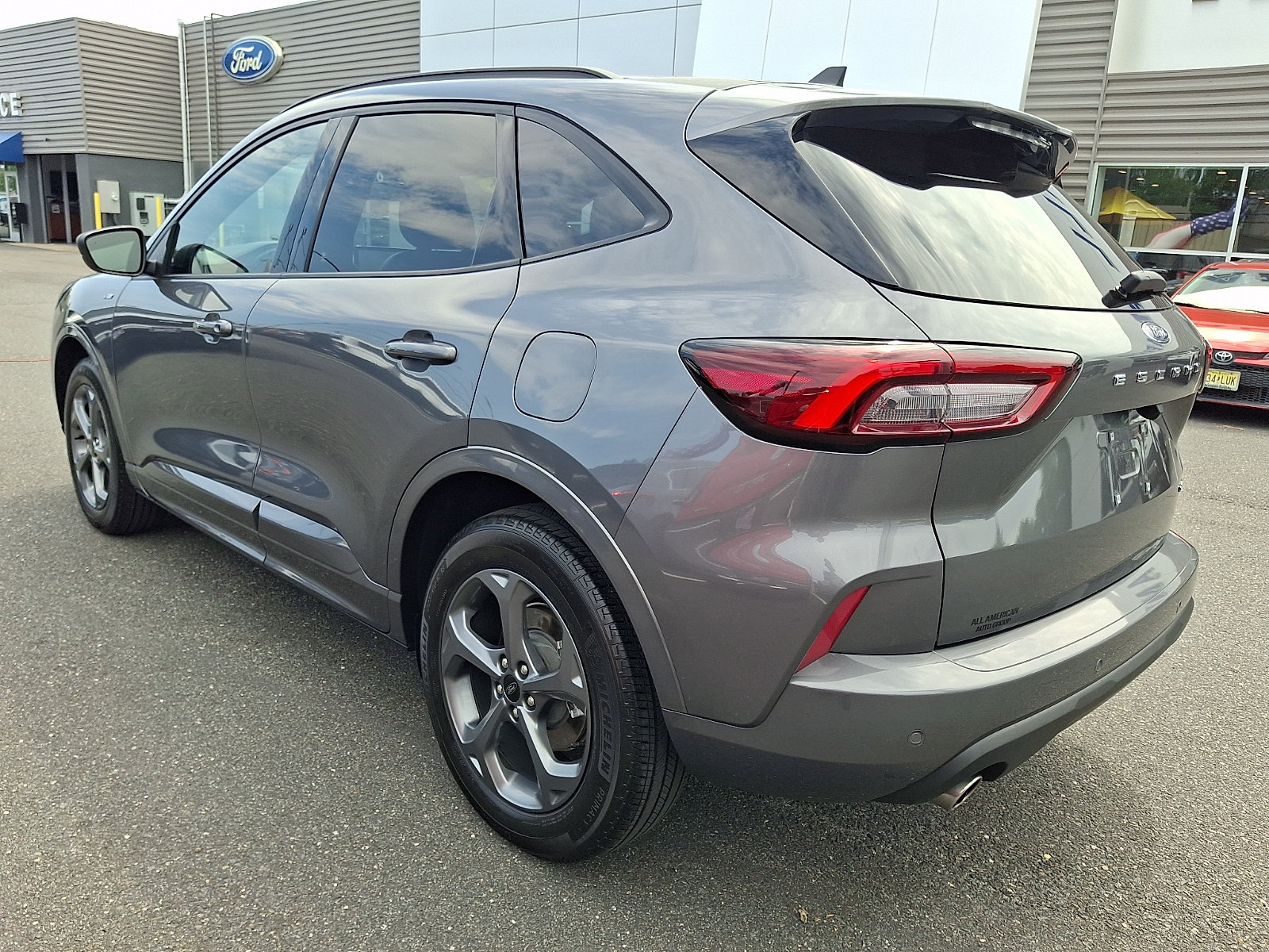 Certified 2023 Ford Escape ST-Line w/ Tech Pack #1 AWD/4WD image 7