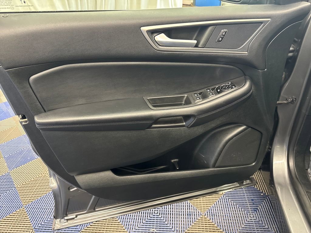 Certified 2023 Ford Edge SEL w/ Convenience Package AWD/4WD image 19