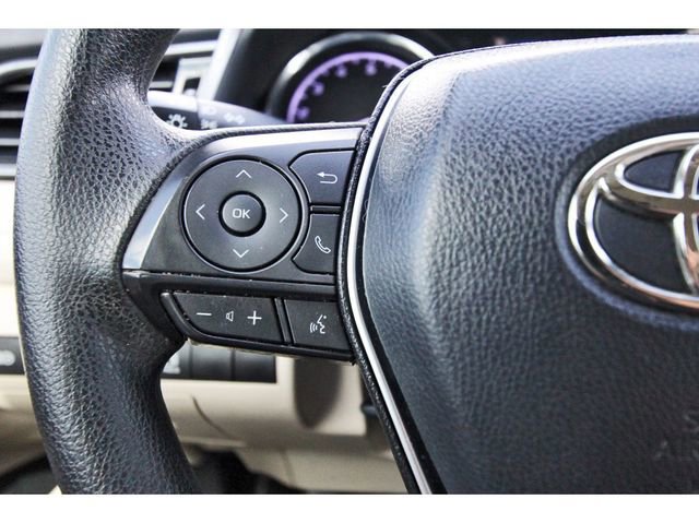 Used 2020 Toyota Camry LE image 18